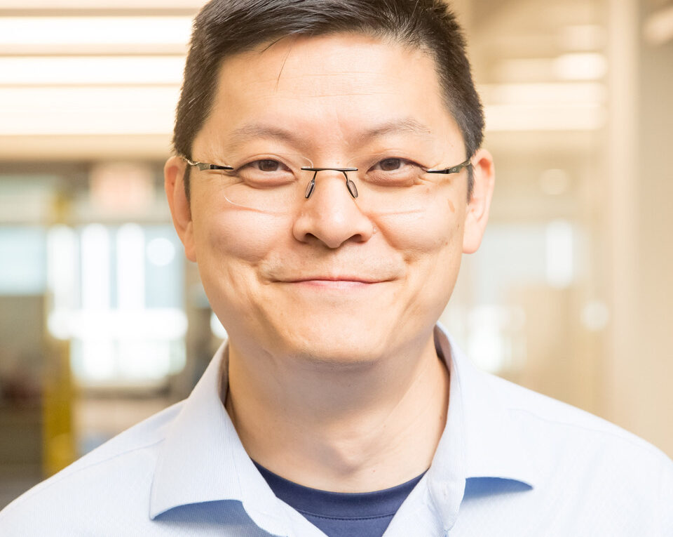 Ben Zhao headshot